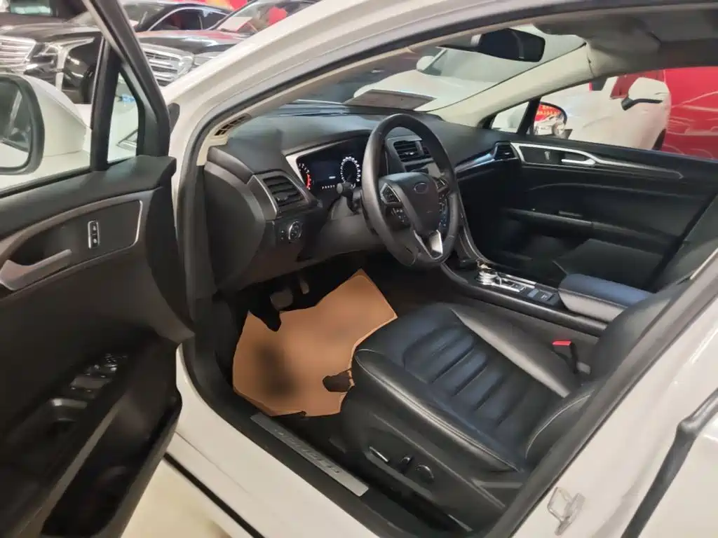 Ford Mondeo — миниатюра 16