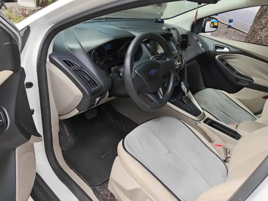Ford Focus — миниатюра 9