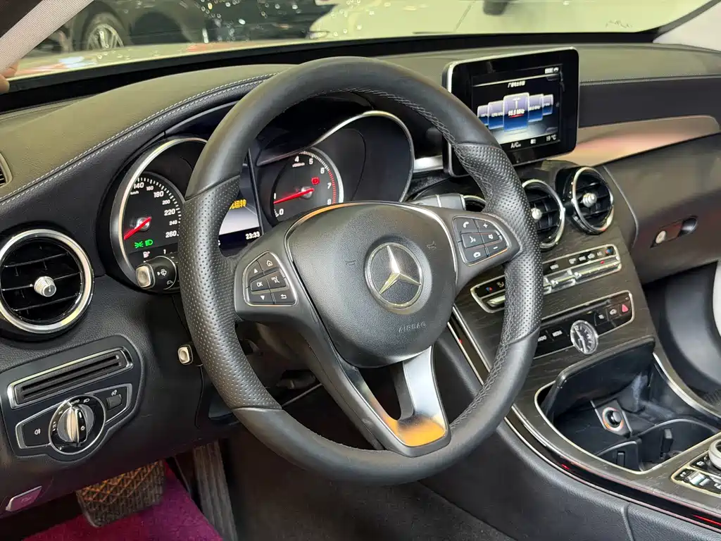 Mercedes-Benz C-Class — миниатюра 8