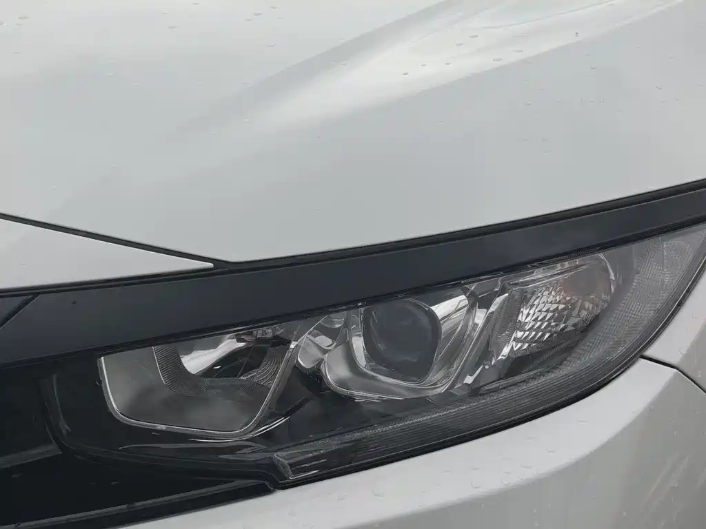 Honda Civic — миниатюра 10