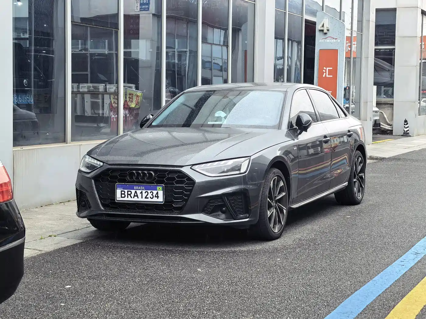 奥迪A4L 2022款 40 TFSI 豪华动感型 2022