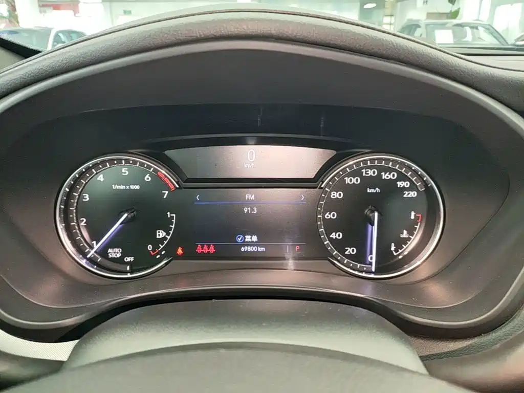 Cadillac XT4 — миниатюра 12