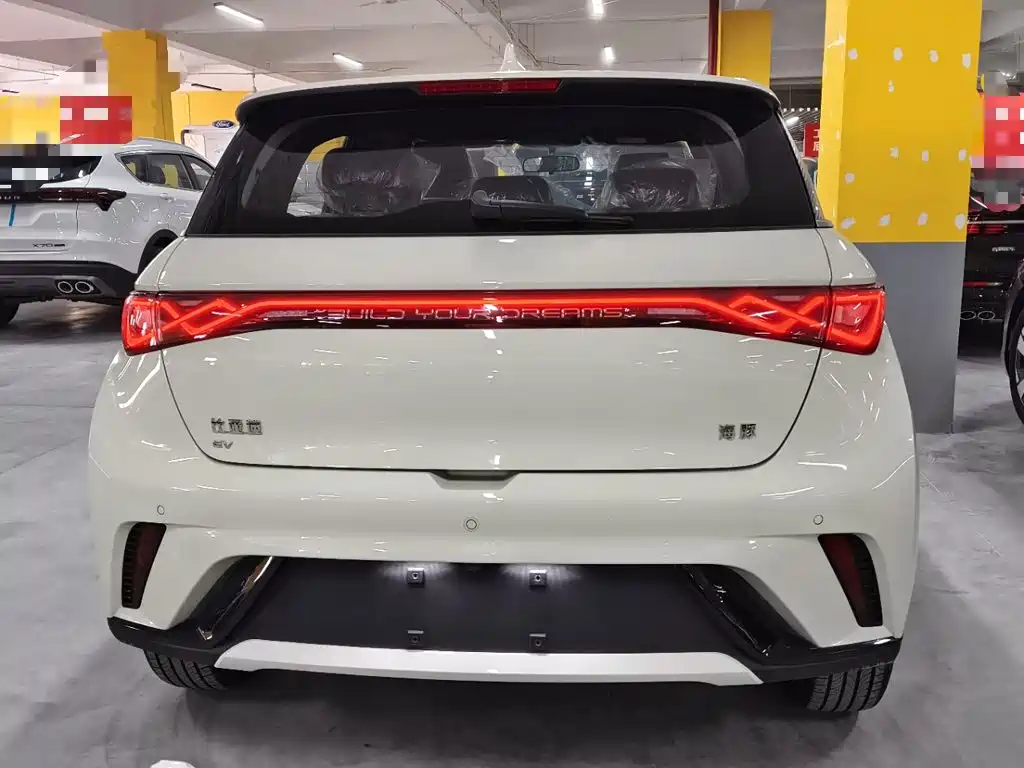 BYD Dolphin — миниатюра 6