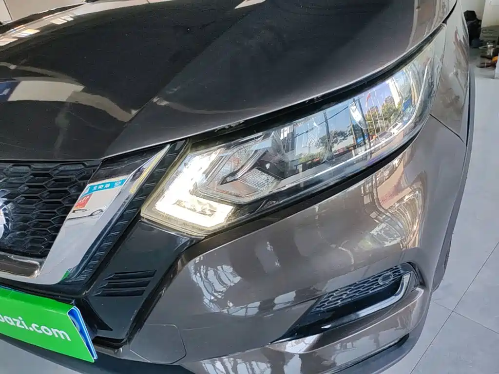 Nissan Qashqai — миниатюра 24