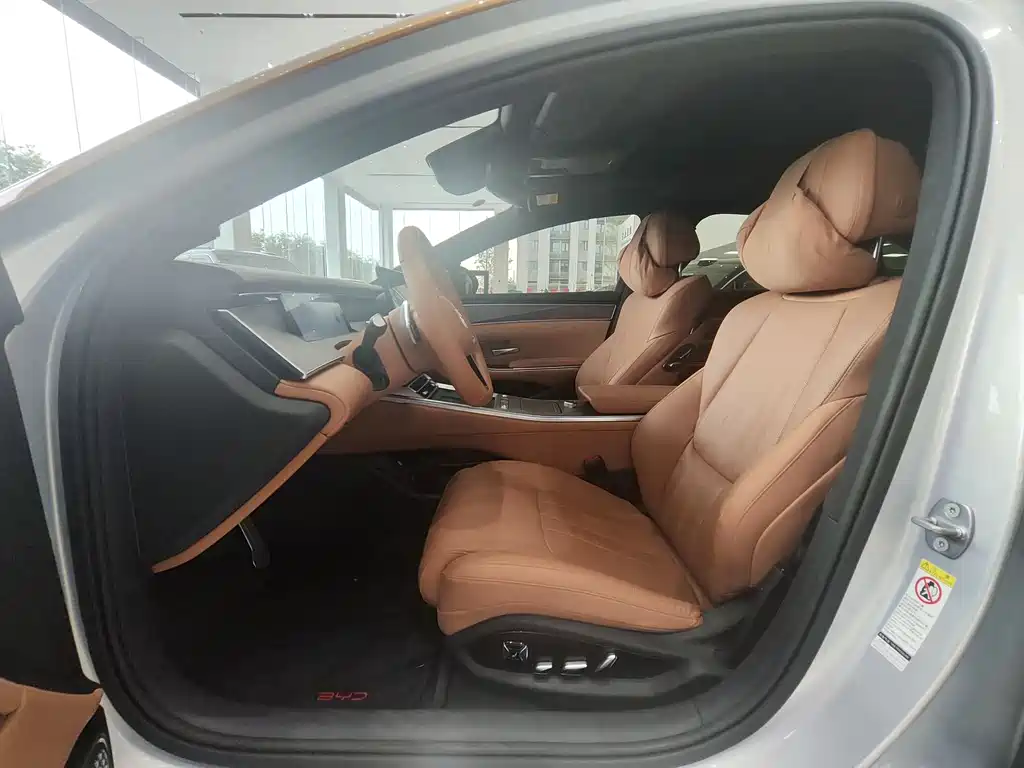 BYD Han L 2025 EV Flagship