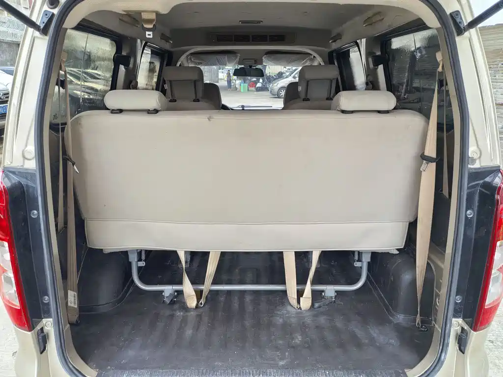 WULING WULING HONGGUANG V