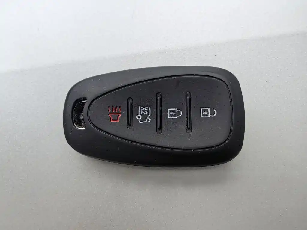Chevrolet Equinox — миниатюра 19