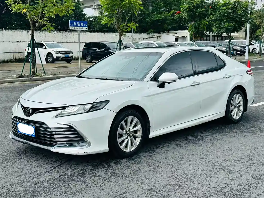 Купить Toyota Camry