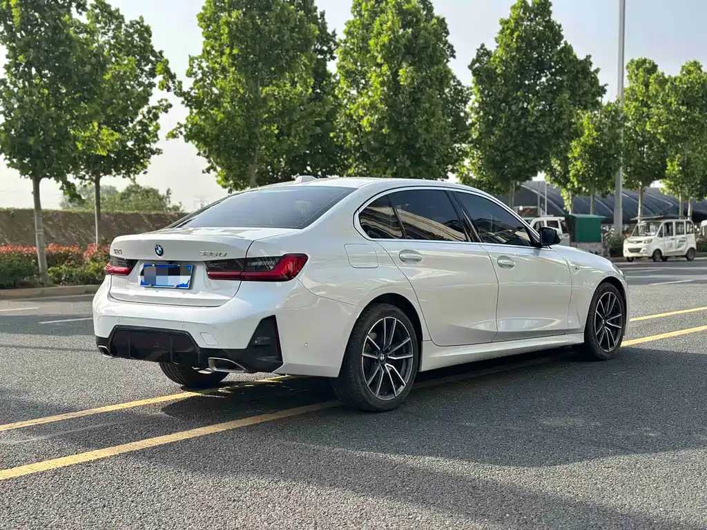 BMW 3 Series — миниатюра 9