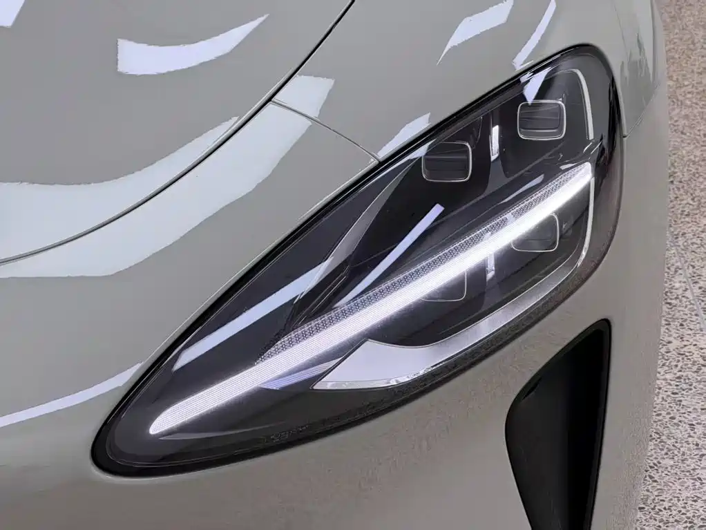 Xiaomi SU7 — миниатюра 12