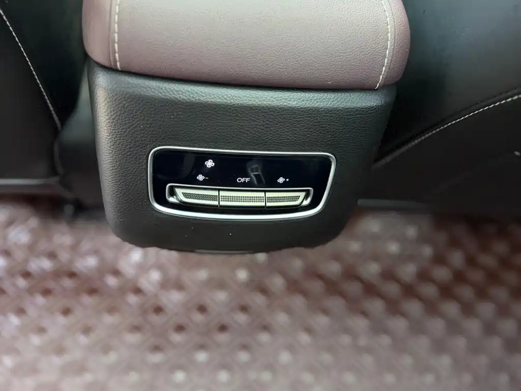 GAC Motor Trumpchi M6 — миниатюра 16
