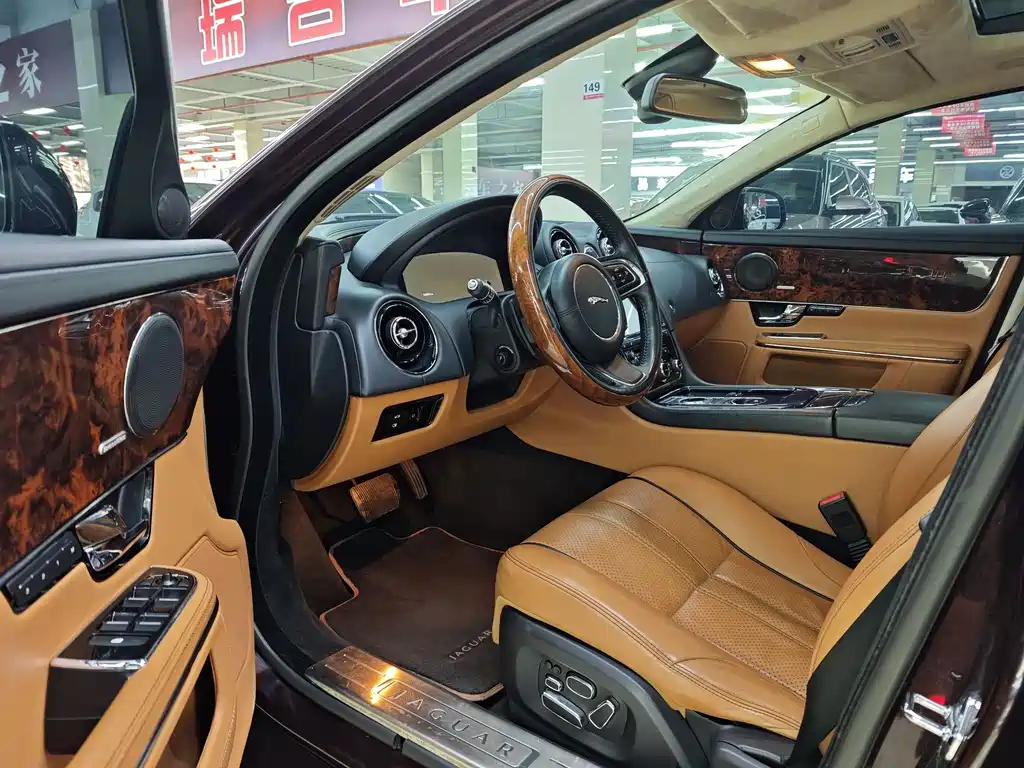 Jaguar XJ 2010 XJL 5.0