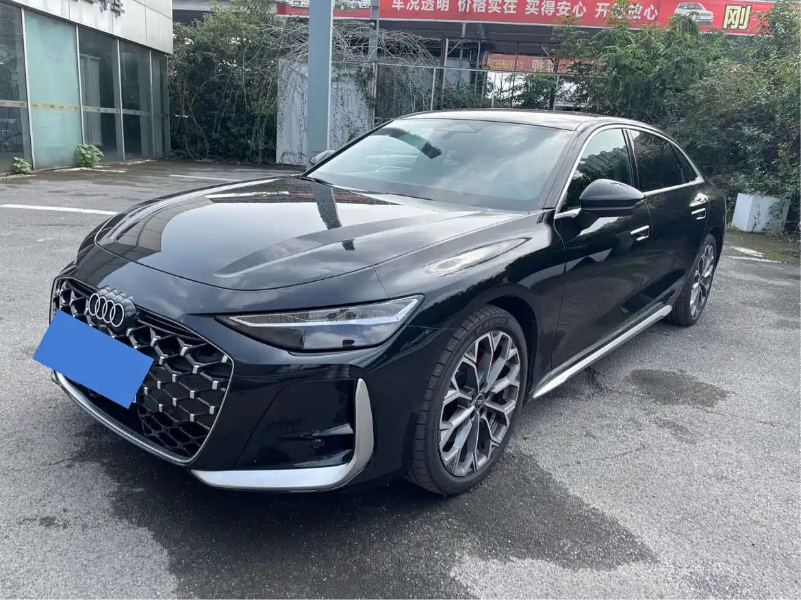 奥迪A6L 2026款 2.0T quattro 尊享型 2026