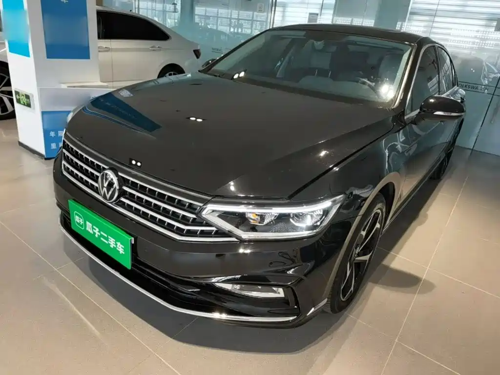Volkswagen Magotan 2025