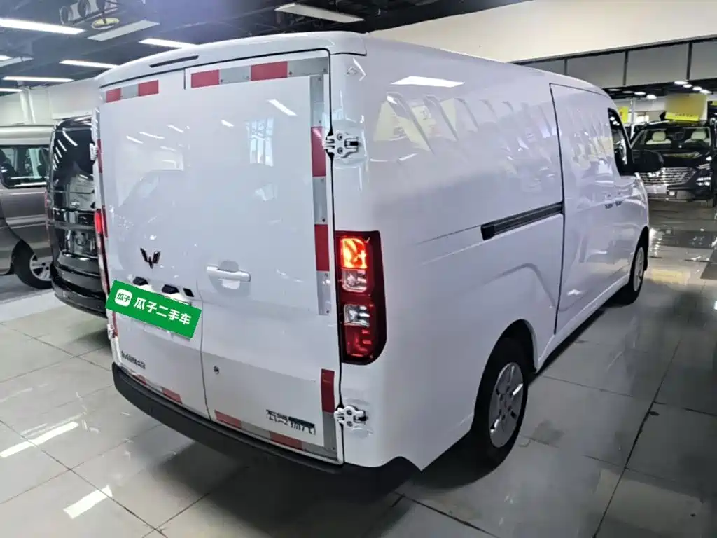 Wuling Yangguang — миниатюра 7