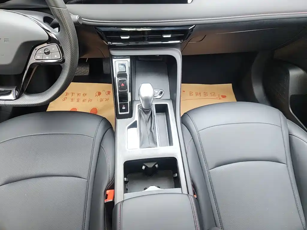 Roewe i5 — миниатюра 14