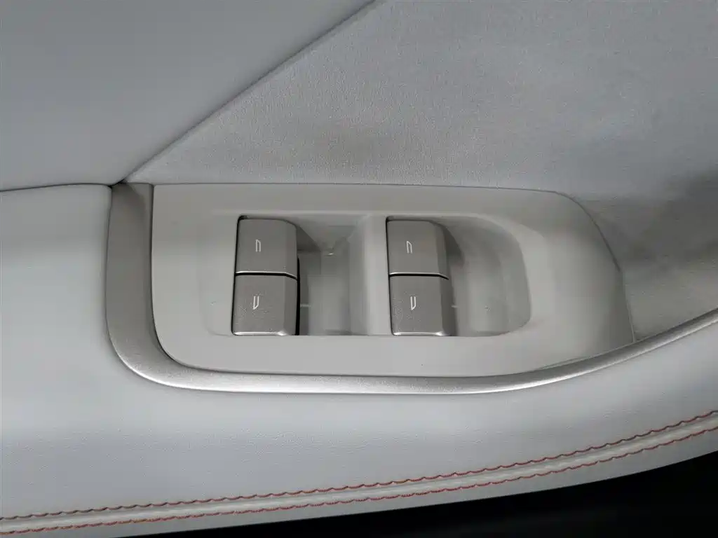 Onvo L60 2024 60kWh