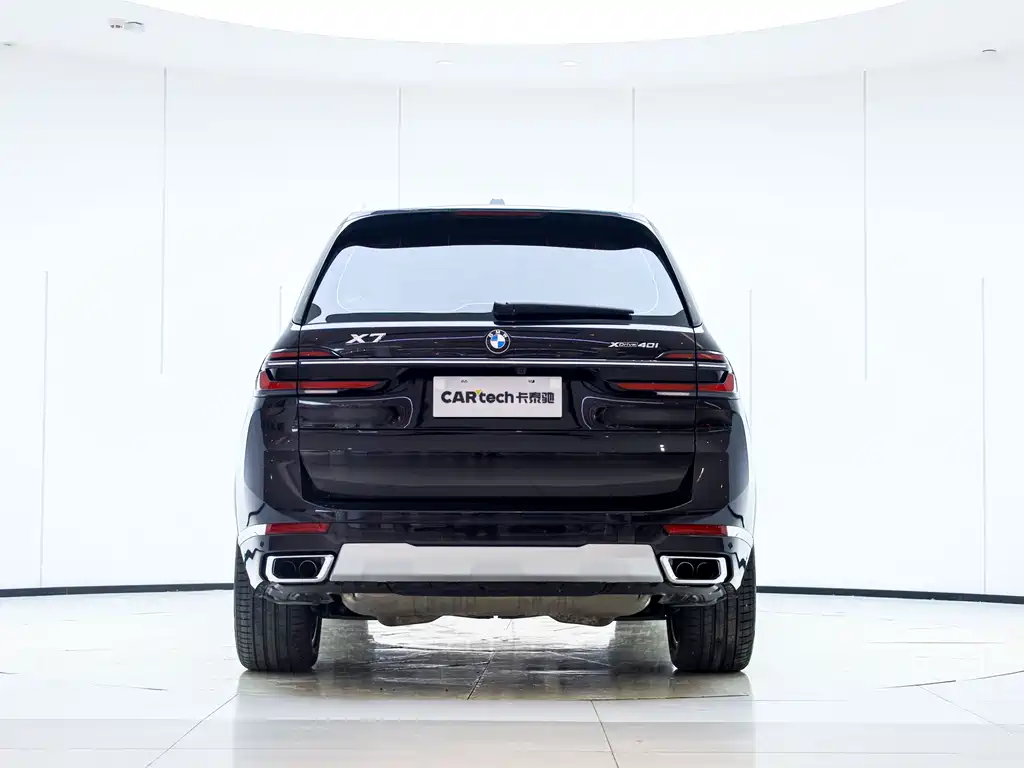 BMW X7 2025
