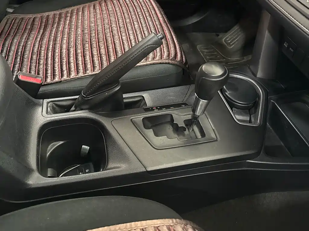 TOYOTA RAV4 RONGFANG