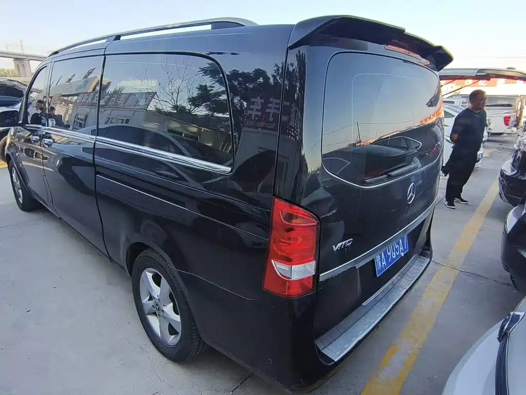 Mercedes-Benz Vito — миниатюра 6