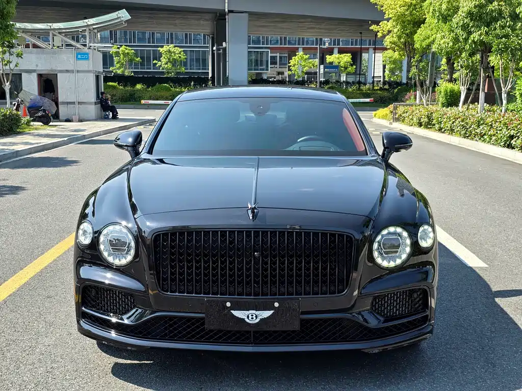 Bentley Flying Spur — миниатюра 2