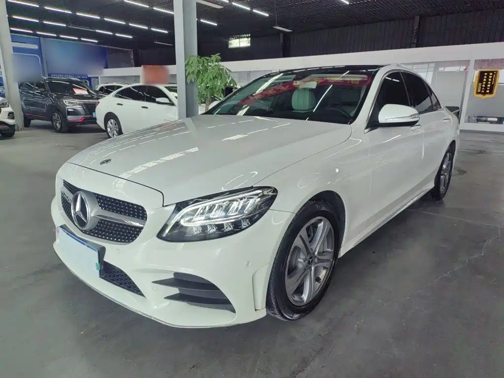 Mercedes-Benz C-Class — миниатюра 2