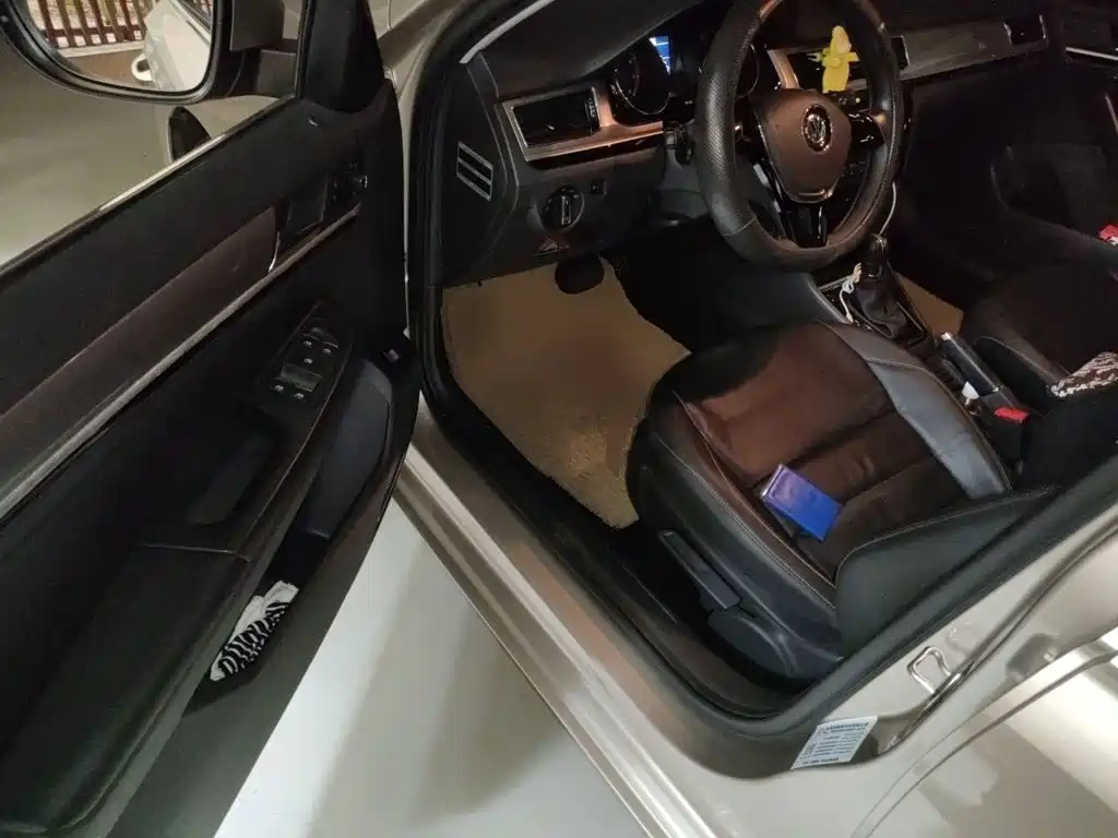 Volkswagen Bora — миниатюра 12
