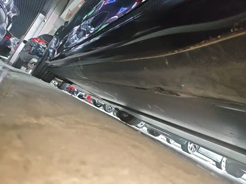 Tesla Model 3 — миниатюра 22