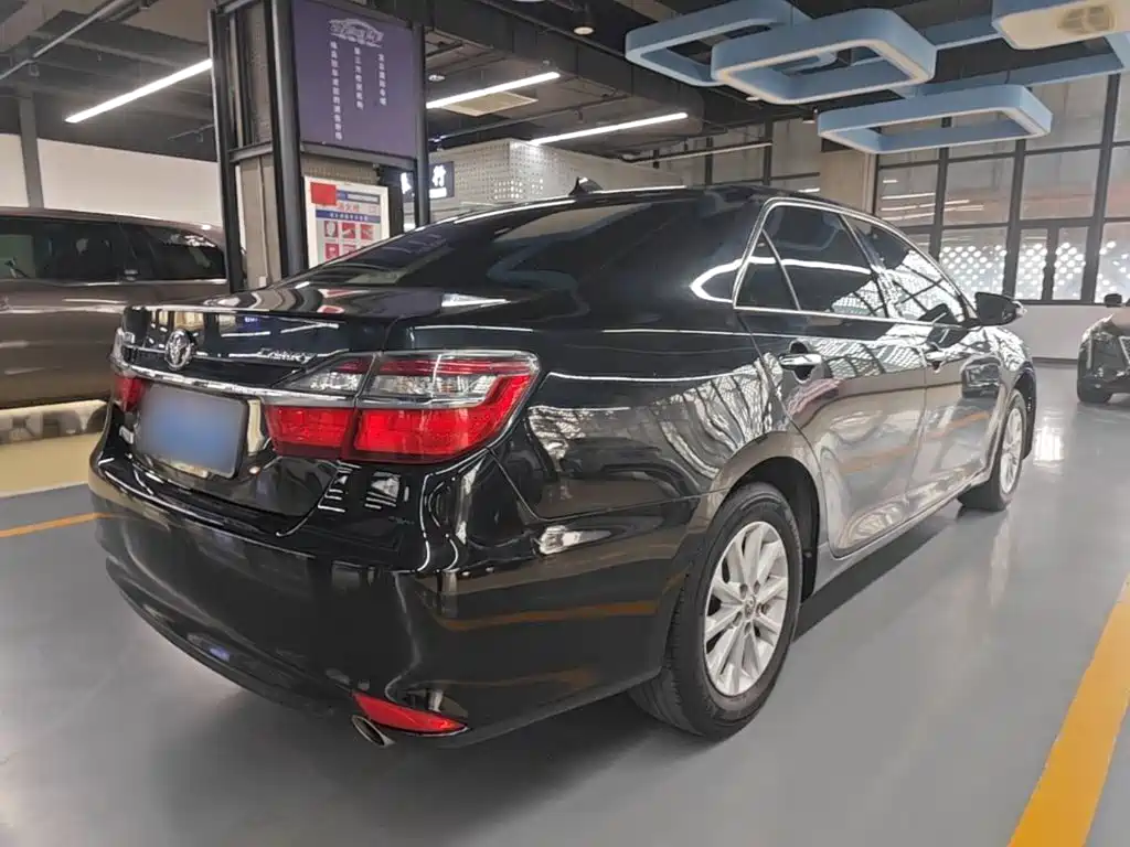 Toyota Camry 2016 2.0E Elite