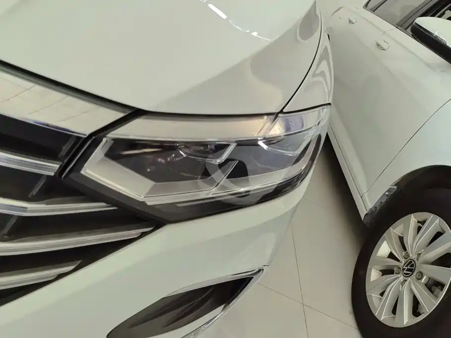 Volkswagen Lavida — миниатюра 5
