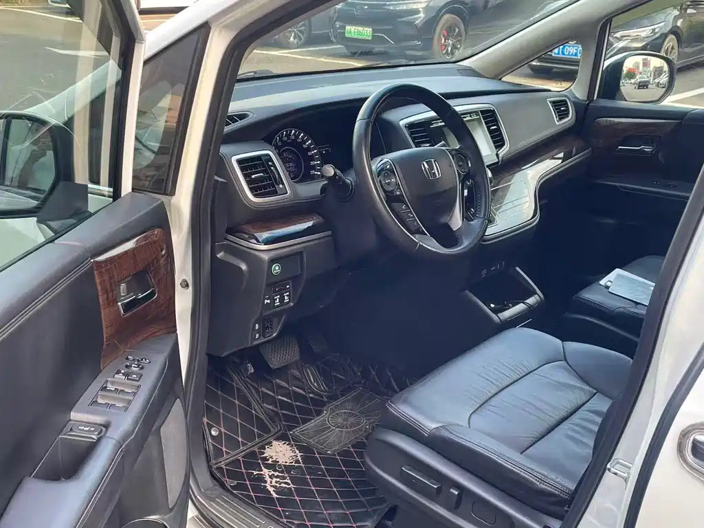Honda Odyssey — миниатюра 4