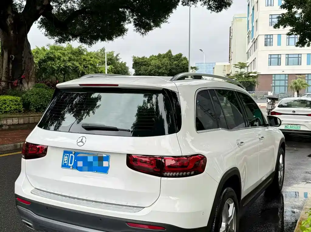 Mercedes-Benz GLB — миниатюра 3