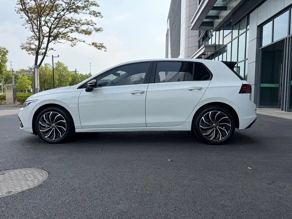 Volkswagen Golf — миниатюра 6