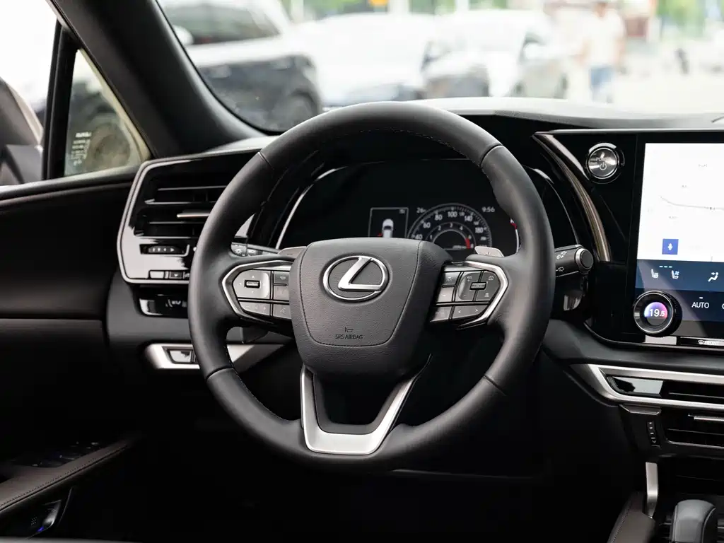 Lexus RX — миниатюра 14