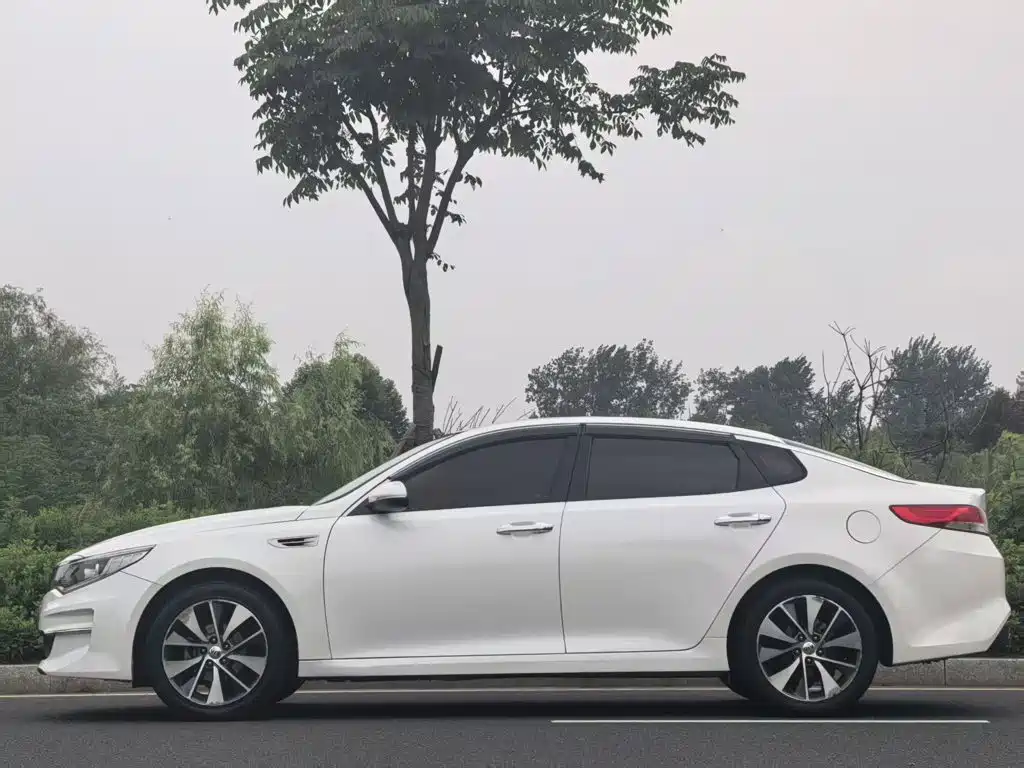 Kia K5 — миниатюра 3