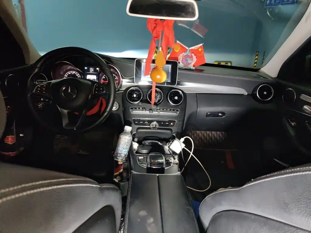 Mercedes-Benz C-Class — миниатюра 13