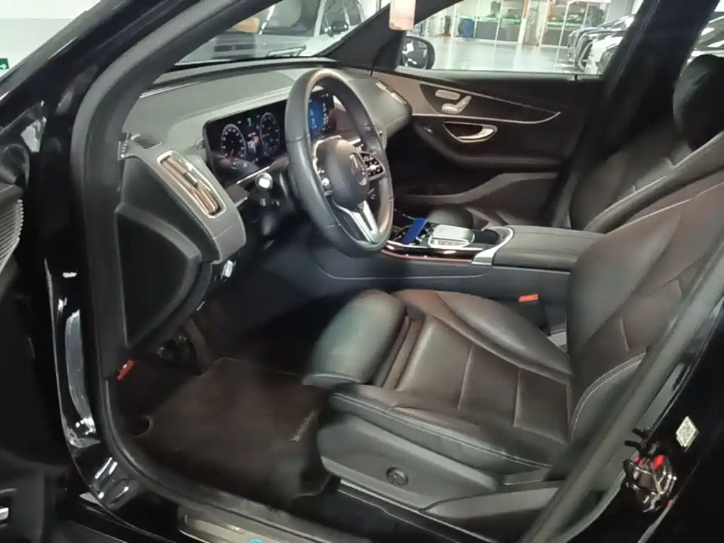 Mercedes-Benz EQC — миниатюра 16