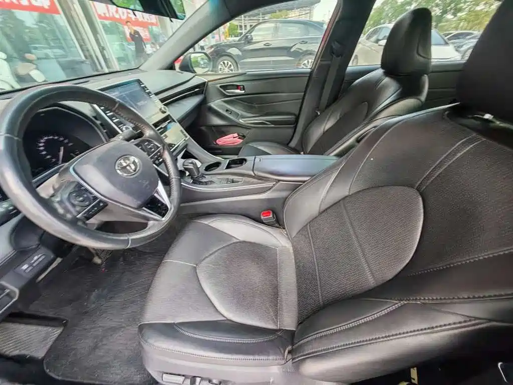 Toyota Avalon — миниатюра 7