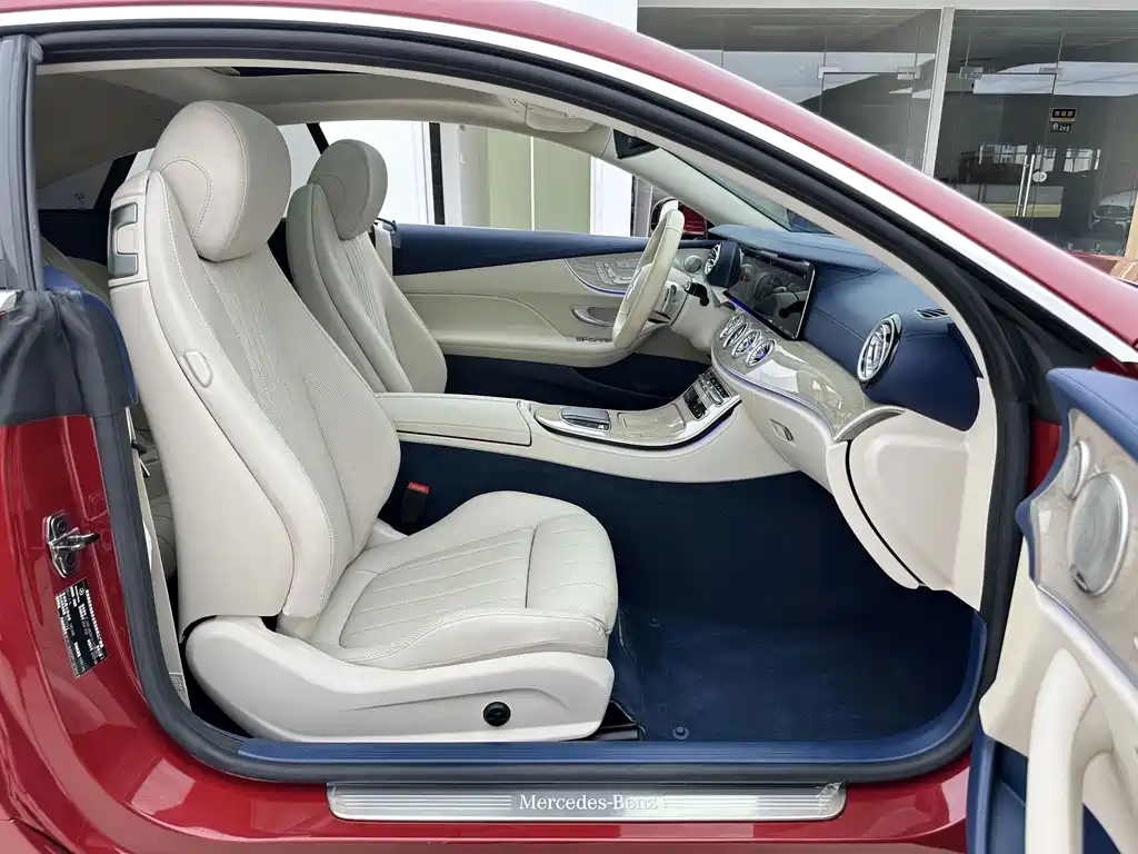 Mercedes-Benz E-Class (Import) — миниатюра 5