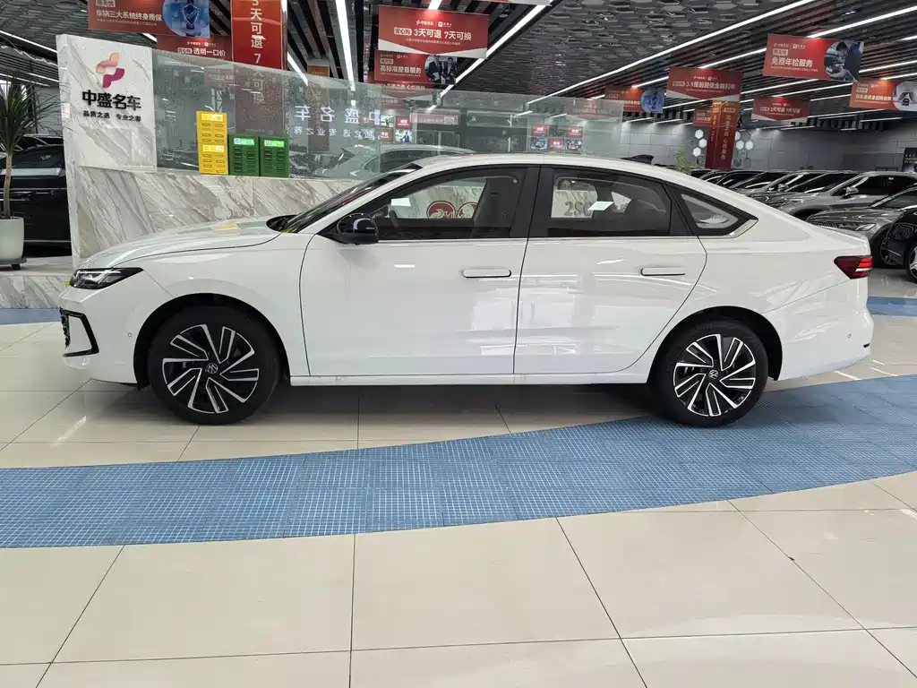 Volkswagen Lavida 2026 Pro 300TSI