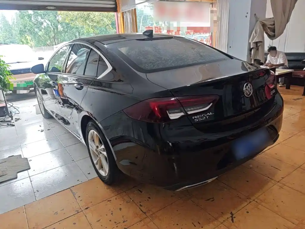 Buick Regal — миниатюра 5