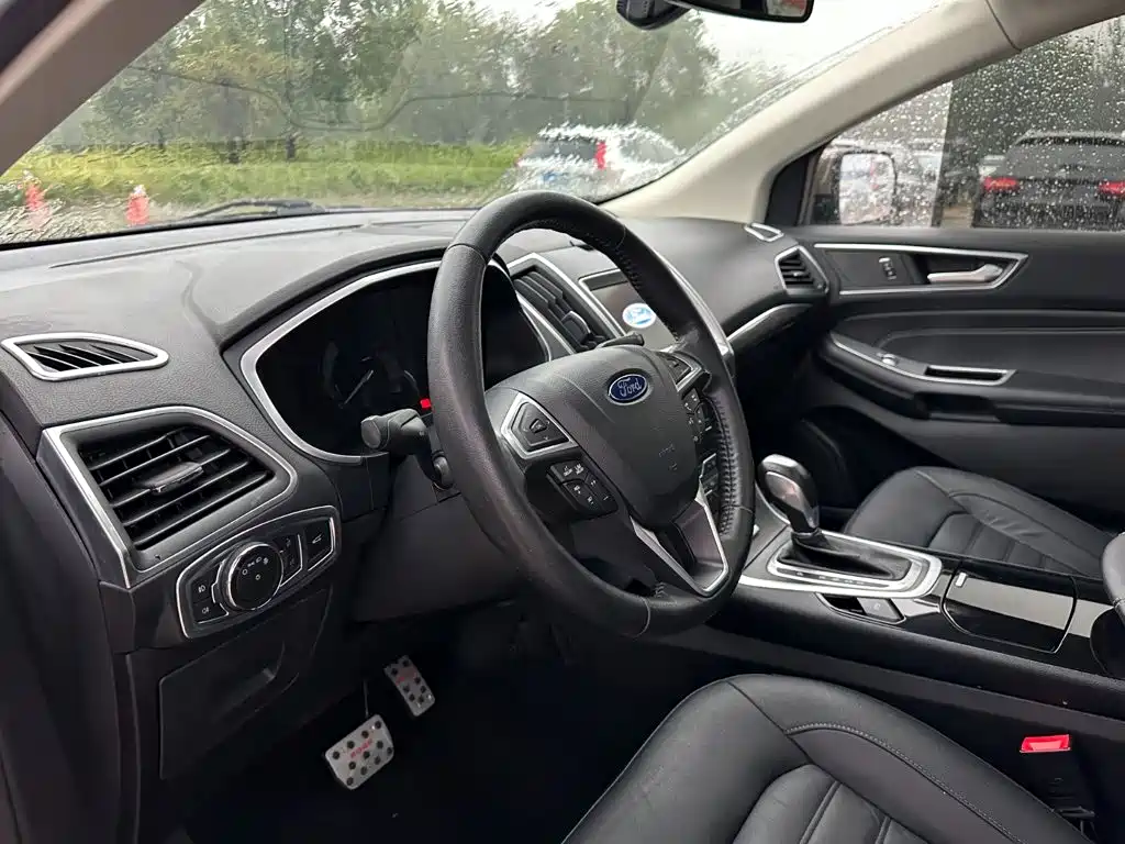 Ford Edge — миниатюра 11