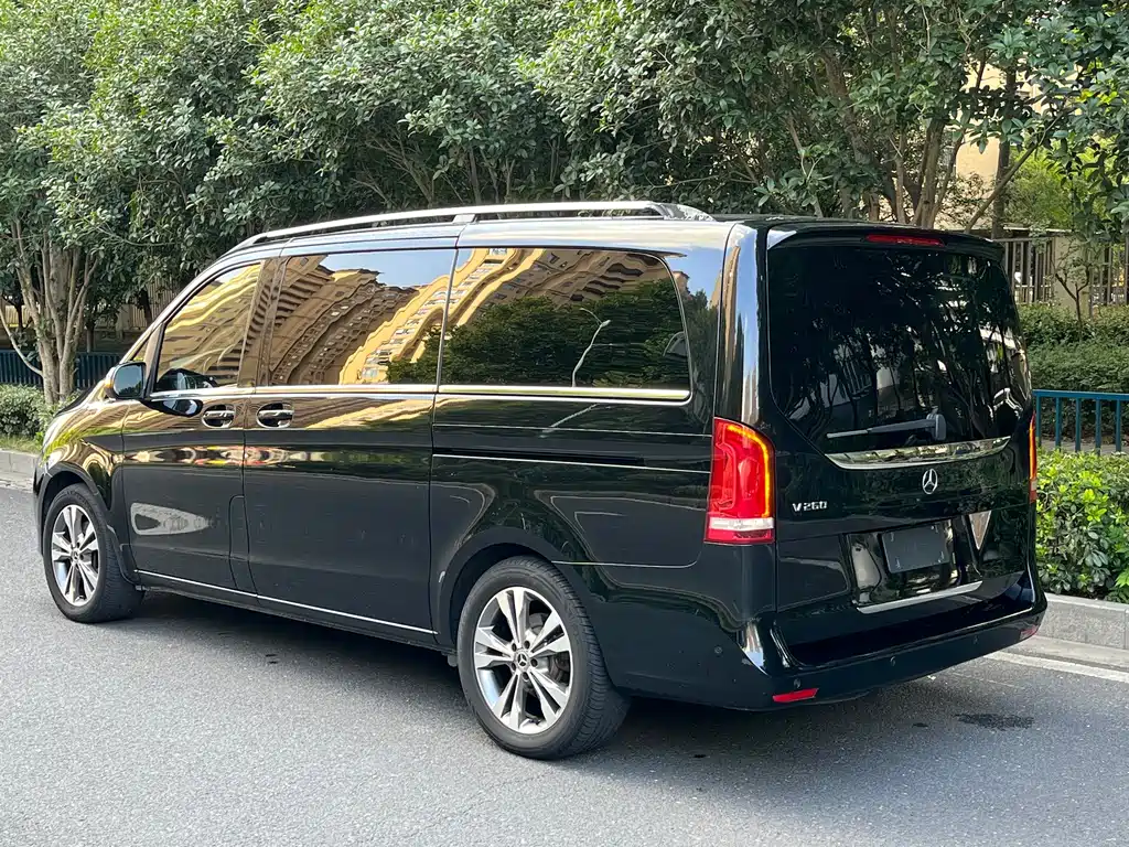 Mercedes-Benz V-Class — миниатюра 4