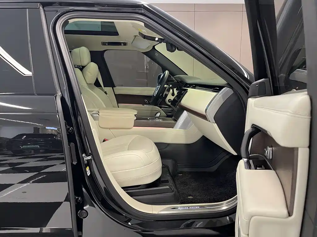 Land Rover Range Rover — миниатюра 18