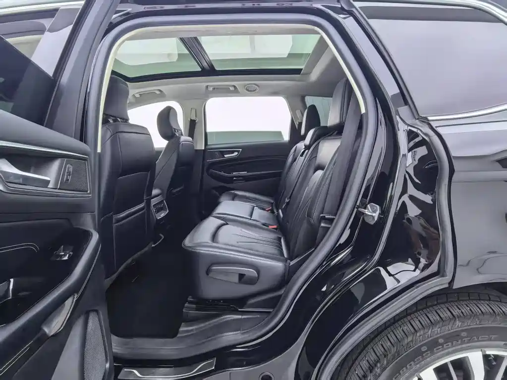 Ford Edge — миниатюра 15
