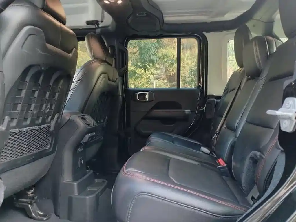 Jeep Wrangler — миниатюра 5