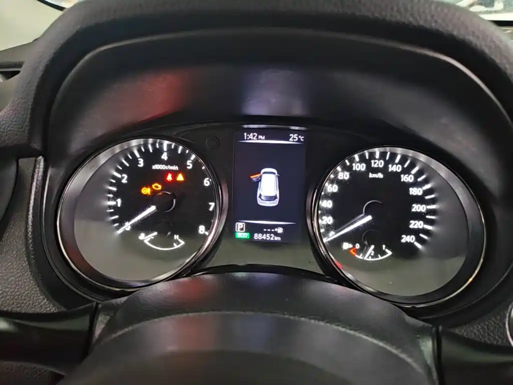 Nissan X-Trail — миниатюра 12