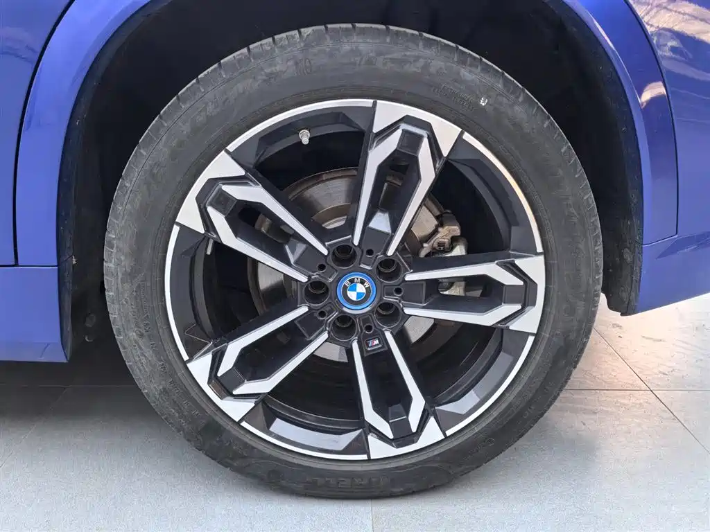 BMW iX1 — миниатюра 18