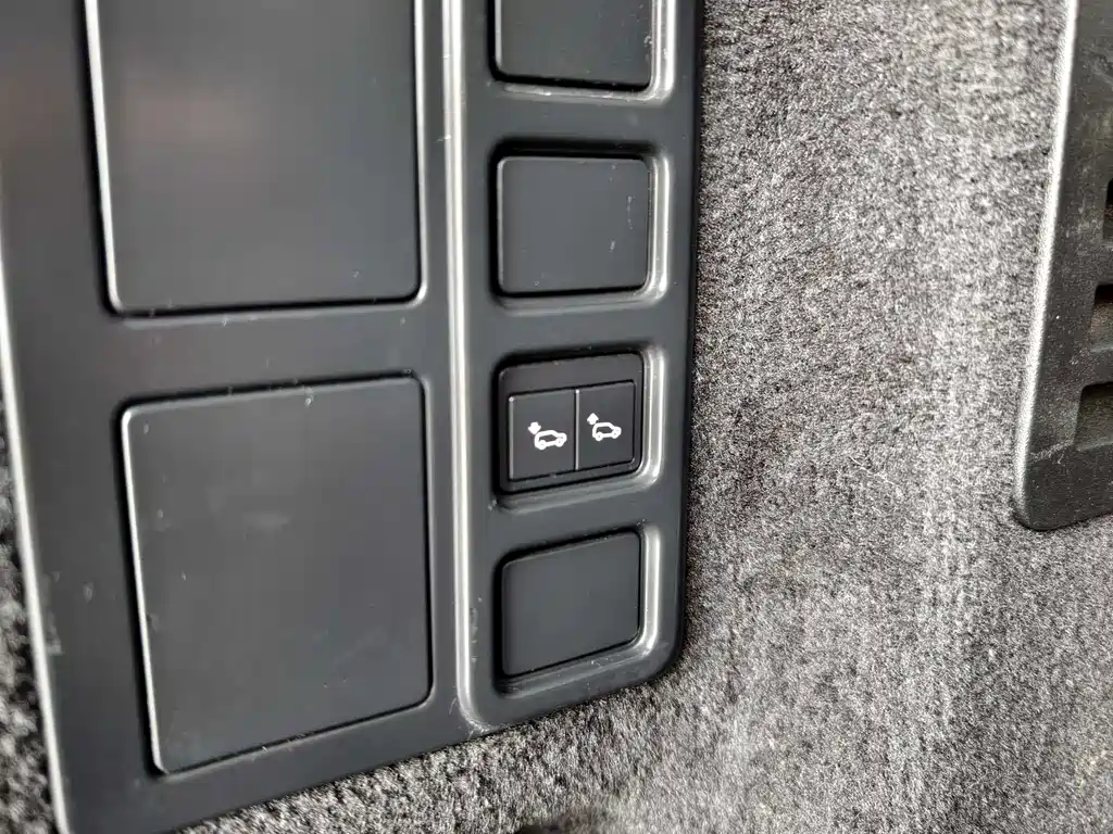 Land Rover Discovery — миниатюра 17
