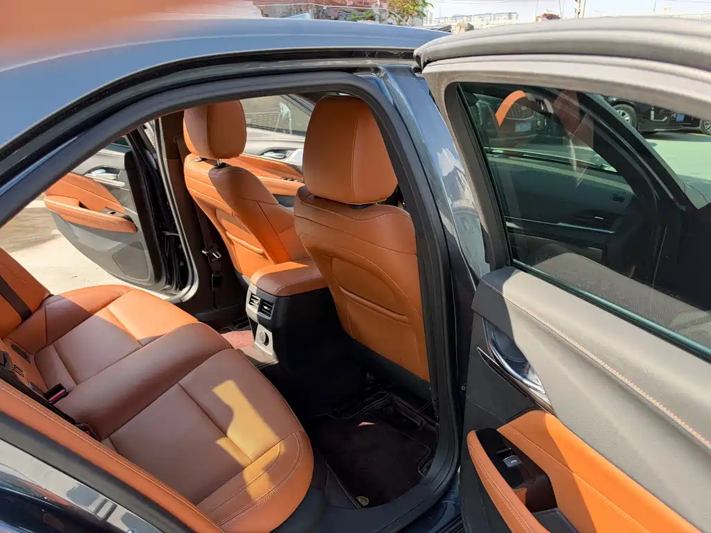 Cadillac CT4 — миниатюра 11